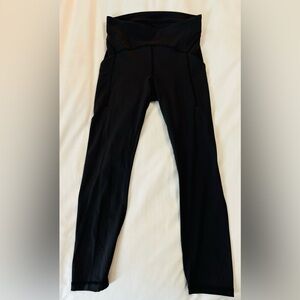 Lululemon Power Thru HR Crop 23" 
Color: Black
Size: 6